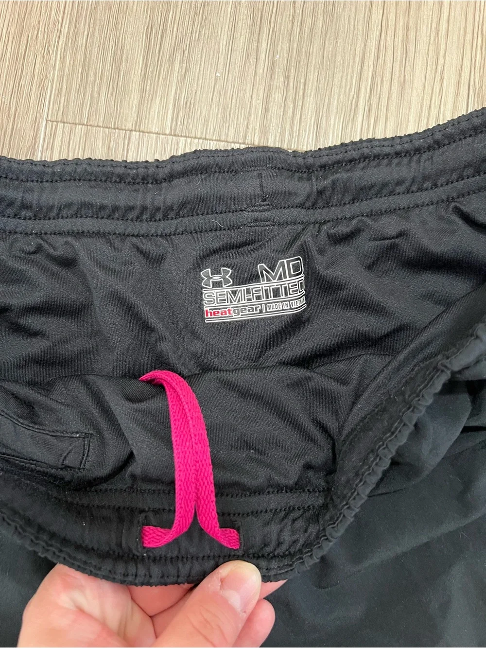 Under Armour HeatGear Black Pink Lined Running Athletic Shorts Women’s Medium